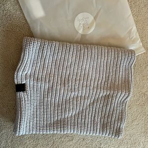 Brand new Love Your Melon Mask - Gater in Gray